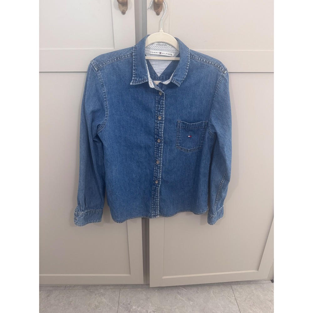 Vintage Y2K Tommy Hilfiger Denim Button Down Shirt Medium Wash Blue Long Sleeve